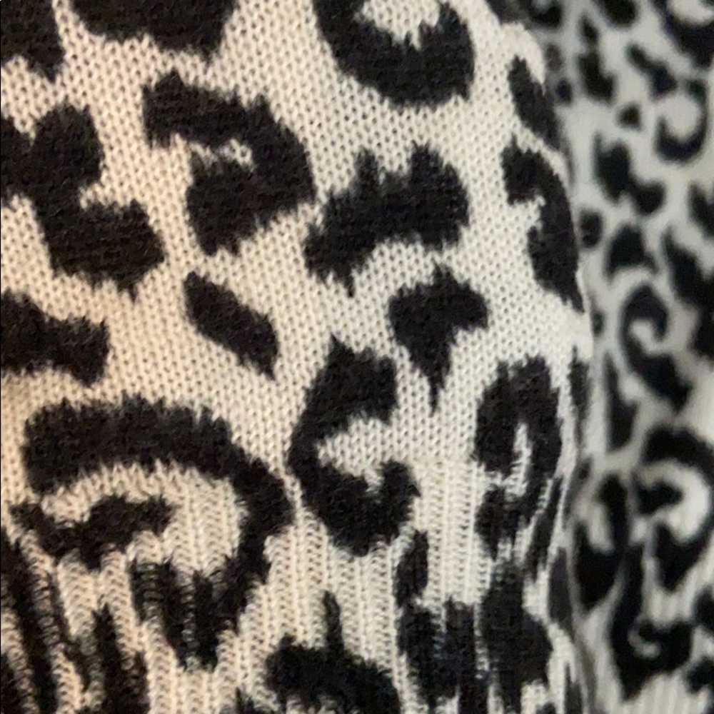 Sweater top - Picture 2 of 4